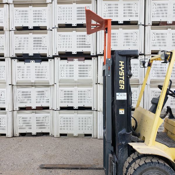 Clerf Bin Clamp on Hyster Forklift