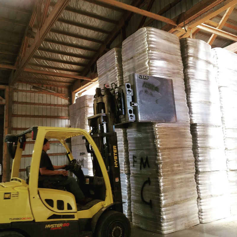 Clerf C950 Bale Clamp on Hyster