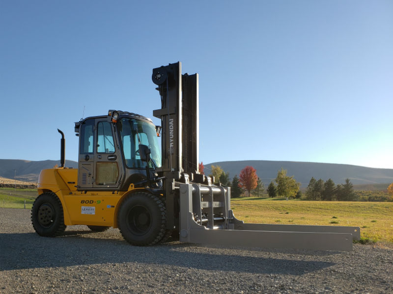 Clerf Standard Hay Clamp on Forklift